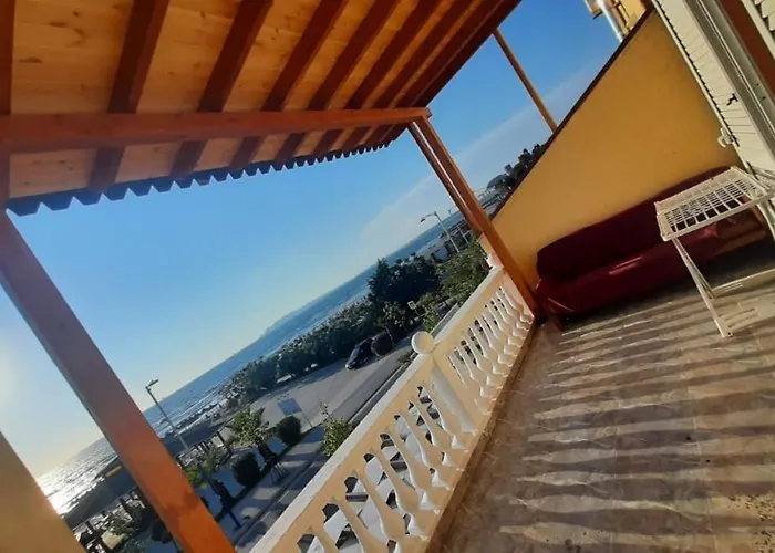 Villa Holidays Priam *