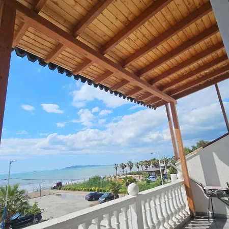 Villa Holidays Priam *
