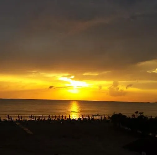 Holidays Priam Vila *