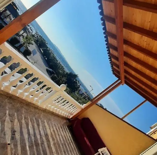 Holidays Priam Villa Golem (Tirana)