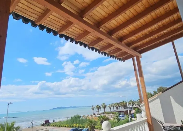 Vila Holidays Priam *